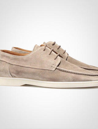 Men's lace-up casual boat shoes with comfortable design, versatile for driving, deck, and everyday summer wear.