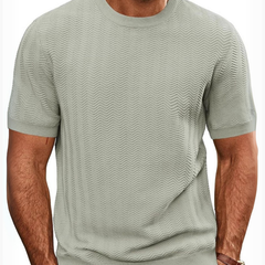 Comfortable men's everyday t-shirt with a classic round neck & relaxed fit. Soft, versatile essential top.