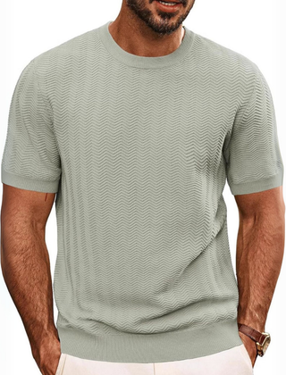 Comfortable men's everyday t-shirt with a classic round neck & relaxed fit. Soft, versatile essential top.