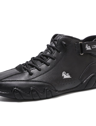Activewear barefoot shoes for men & women, designed for natural walking, hiking trails & outdoor comfort.
